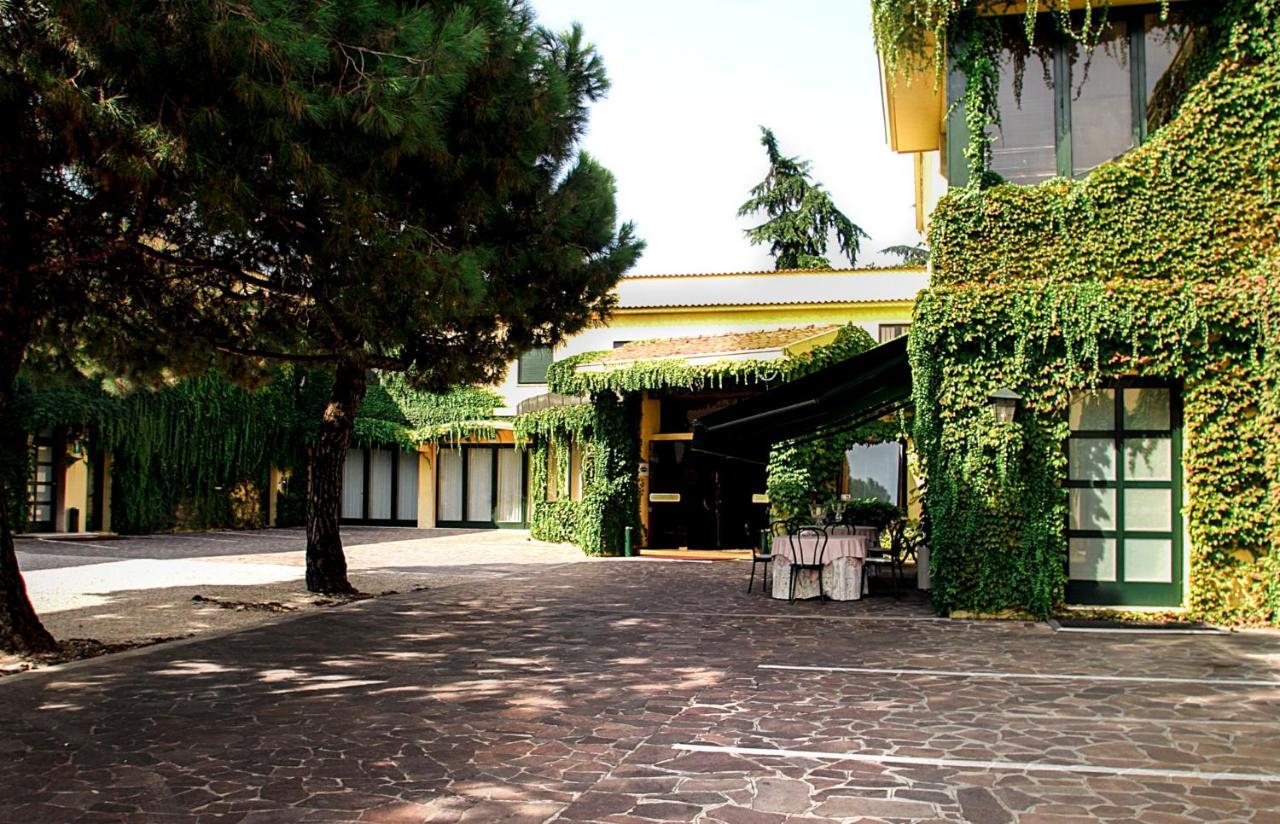 Hotel Due Mori Cittadella Exterior foto